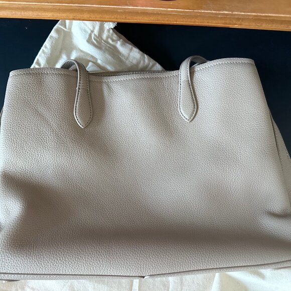 Quince Taupe Italian Leather Triple Compartment Work Tote EUC Org $169 - Picture 3 of 9